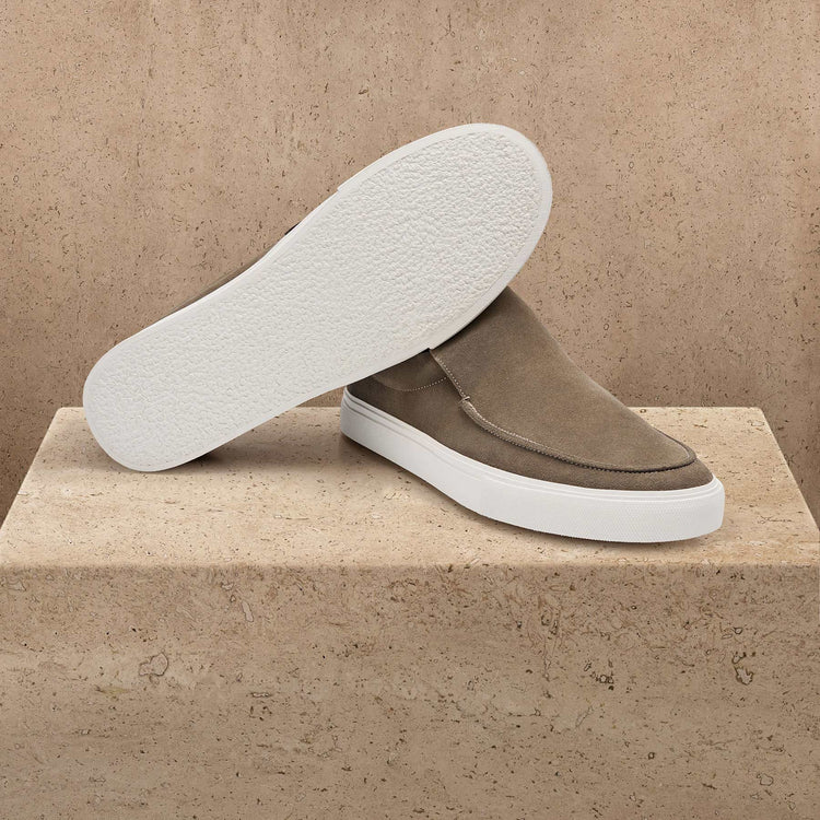 Men's Coastal Suede Slip On in Cement | James Perse Los Angeles