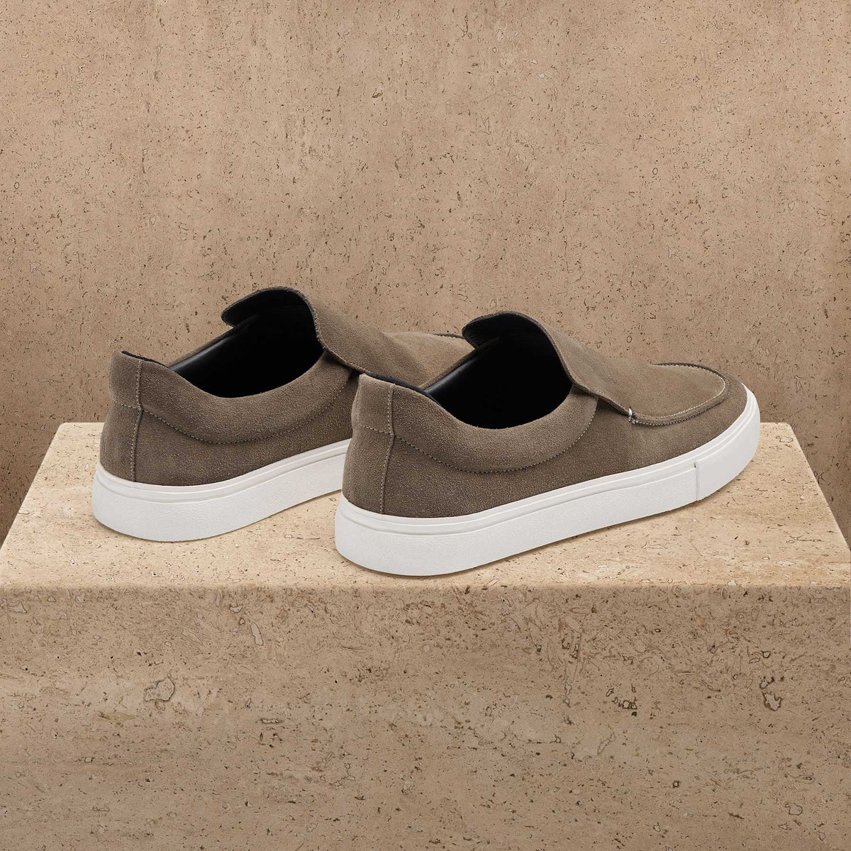 Men's Coastal Suede Slip On in Cement | James Perse Los Angeles