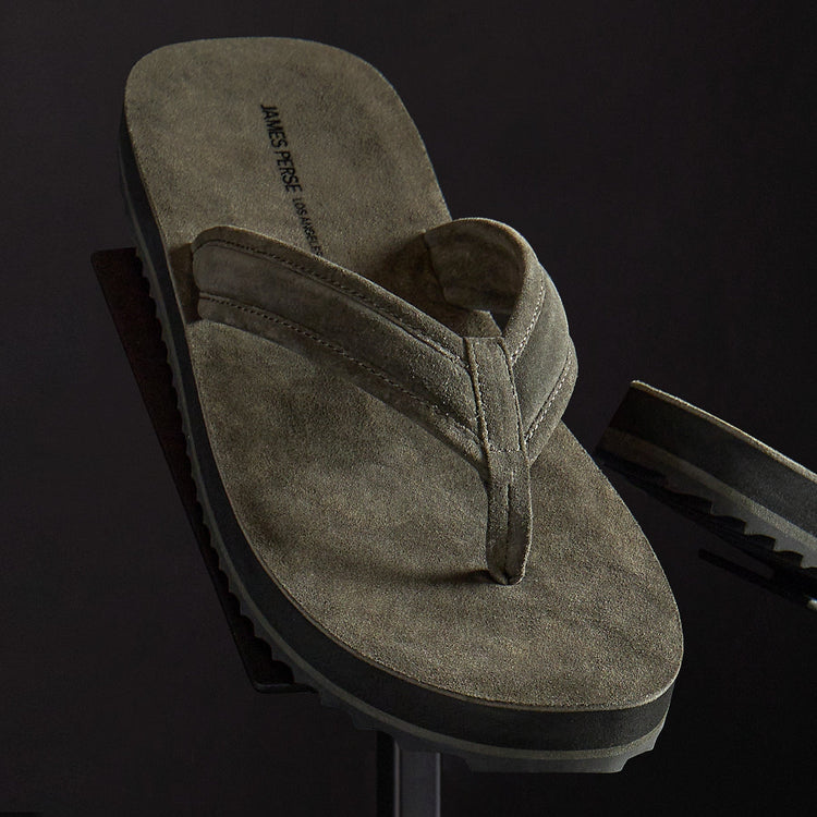 Men's Suede Flip Flop in Olive | James Perse Los Angeles