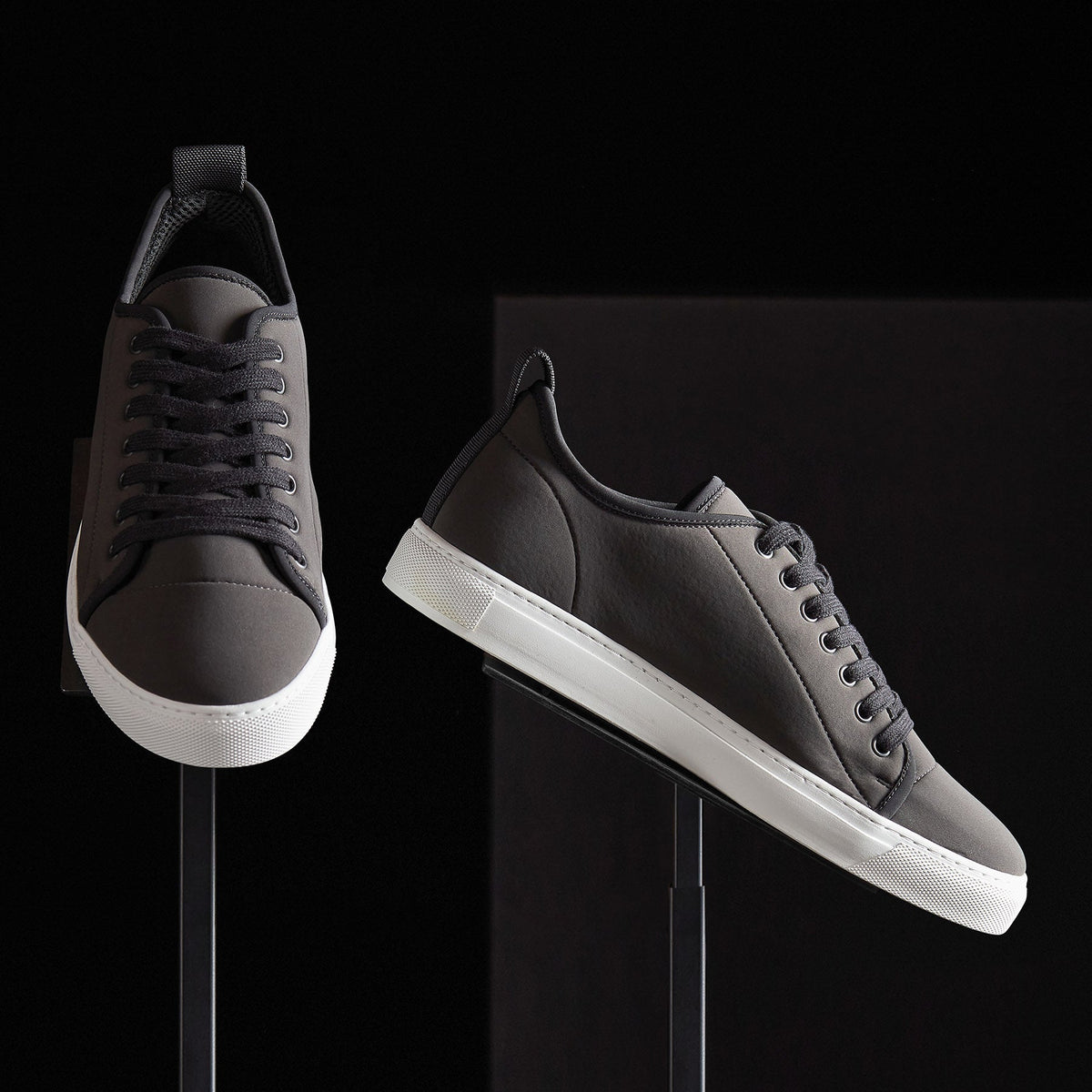 Carbon Low - Carbon Grey | James Perse Los Angeles
