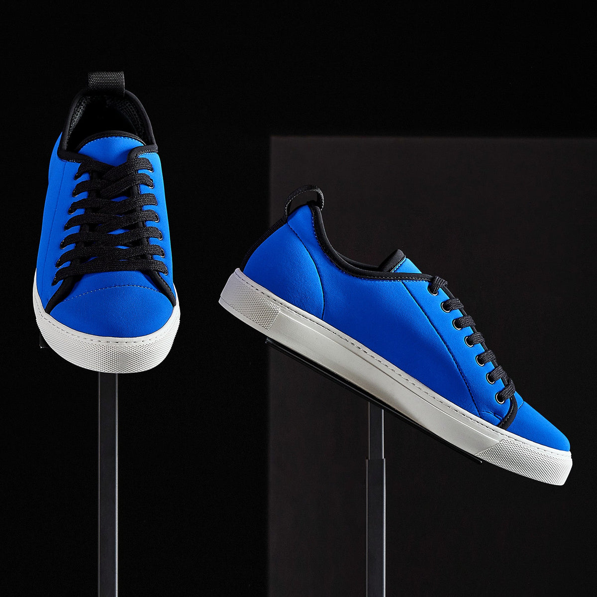 Men's Carbon Low in Royal Blue | James Perse Los Angeles