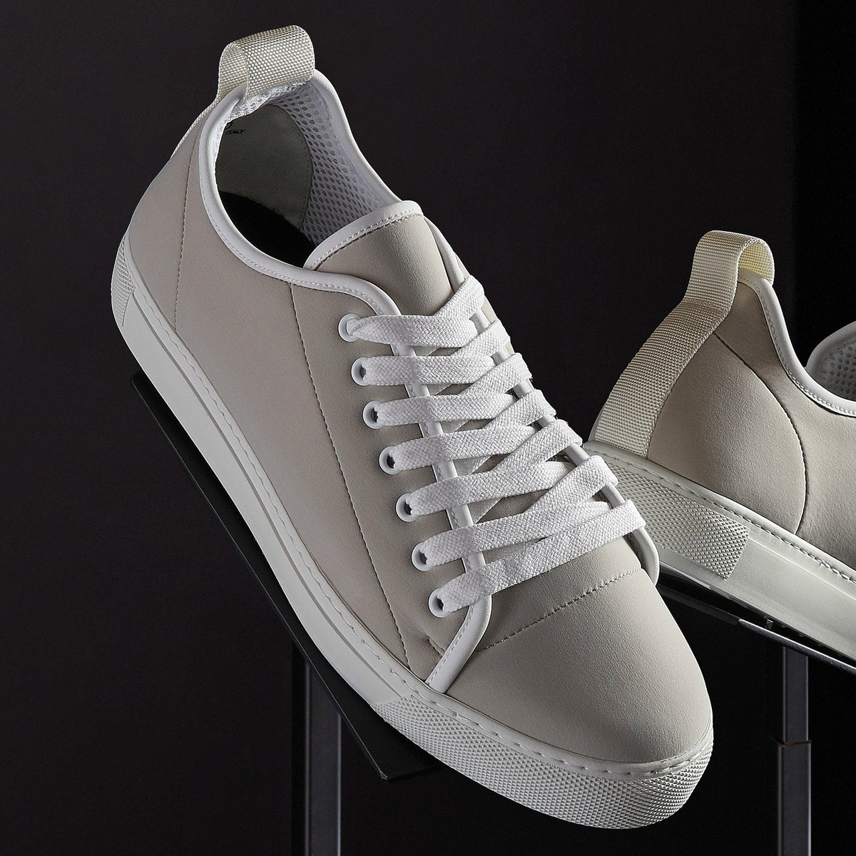 Men's Carbon Low in Sand | James Perse Los Angeles