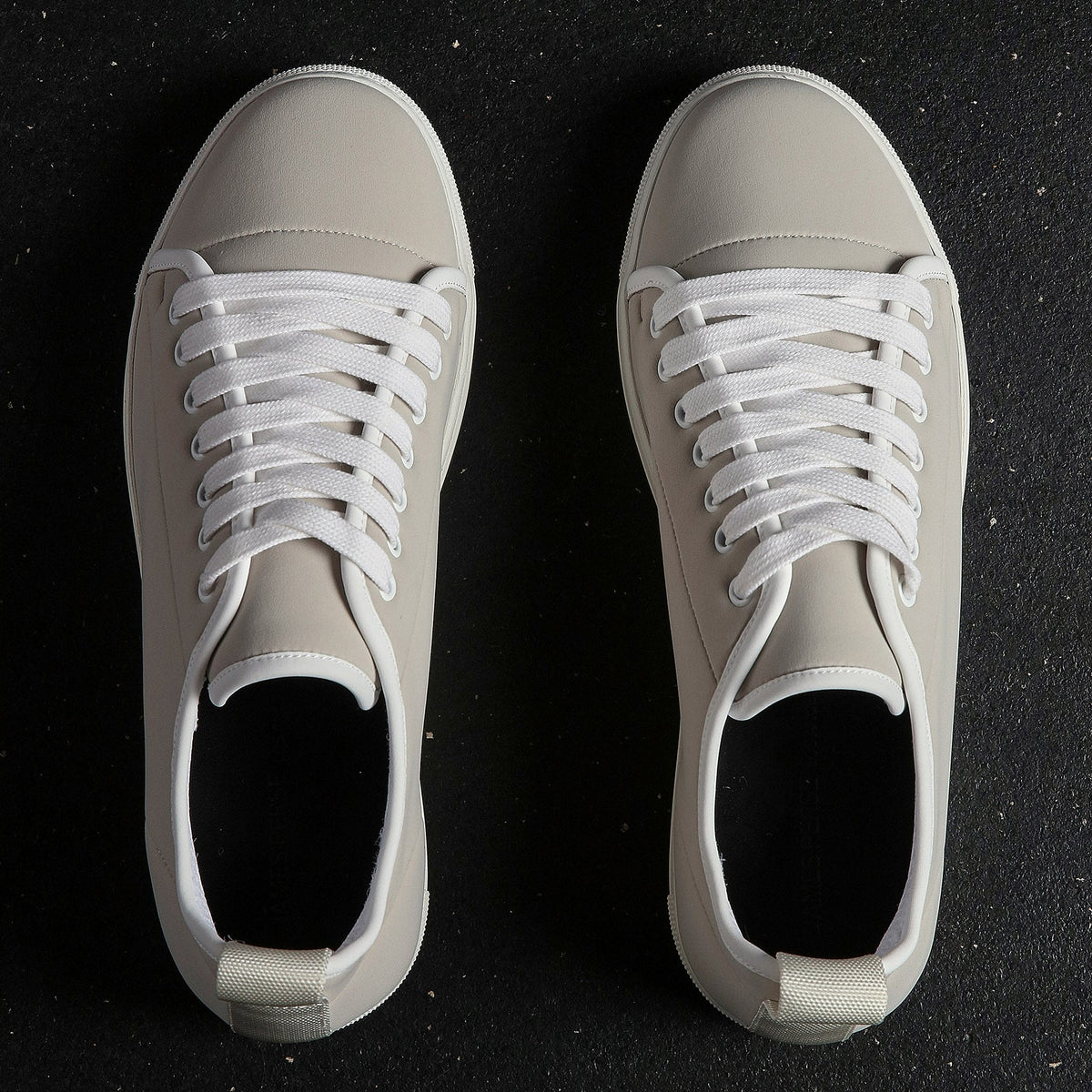 Men's Carbon Low in Sand | James Perse Los Angeles