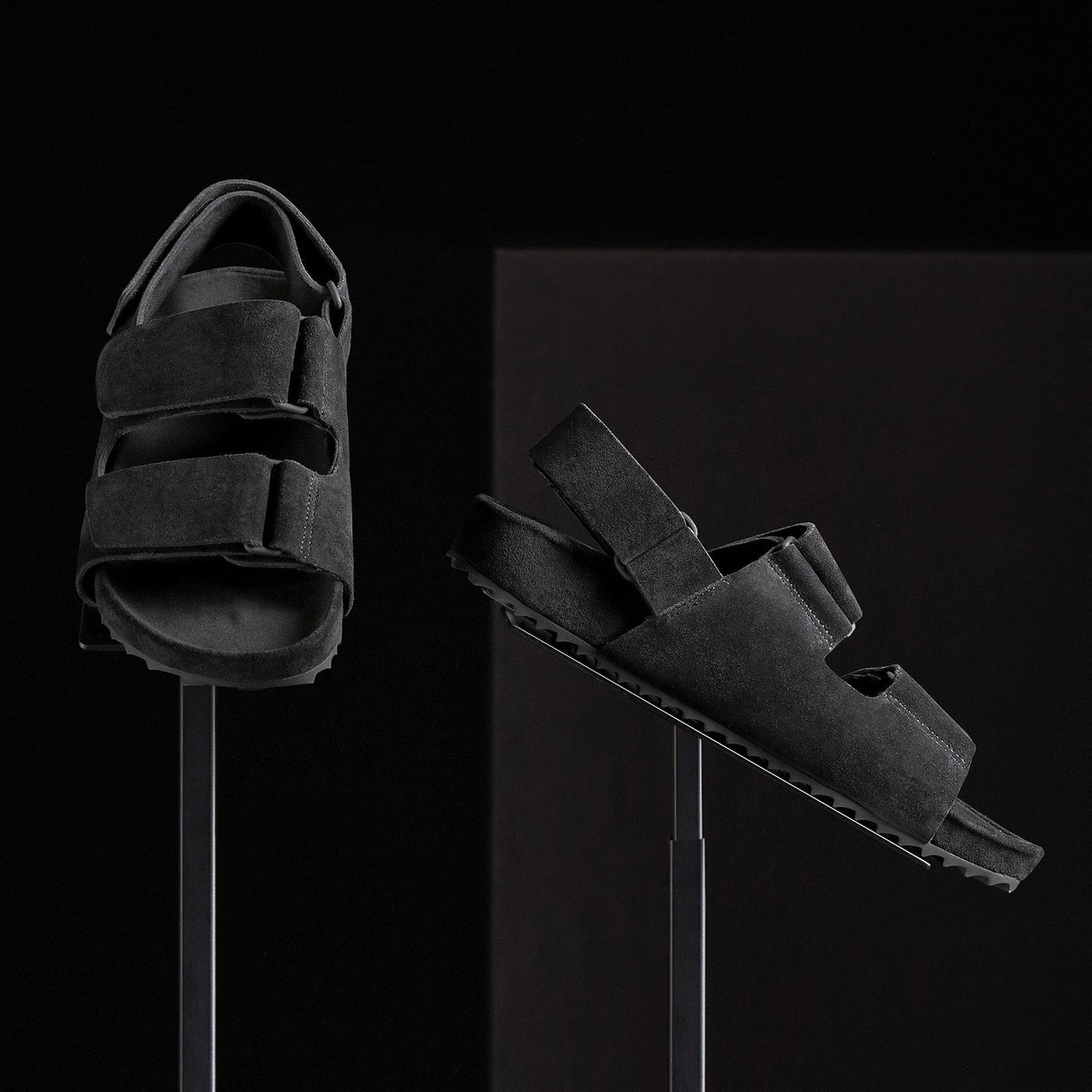 Women's Double Strap Velcro Sandal in Black | James Perse Los Angeles 