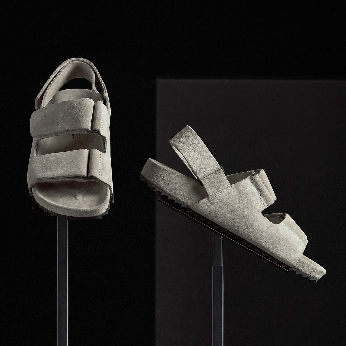 Women's Double Strap Velcro Sandal in Earth | James Perse Los Angeles 