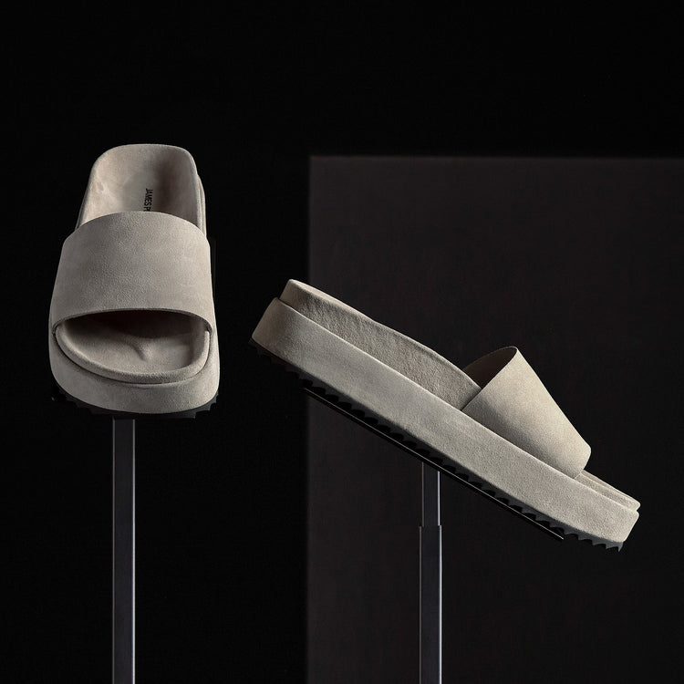 Women's Single Strap Platform Slid in Earth | James Perse Los Angeles 