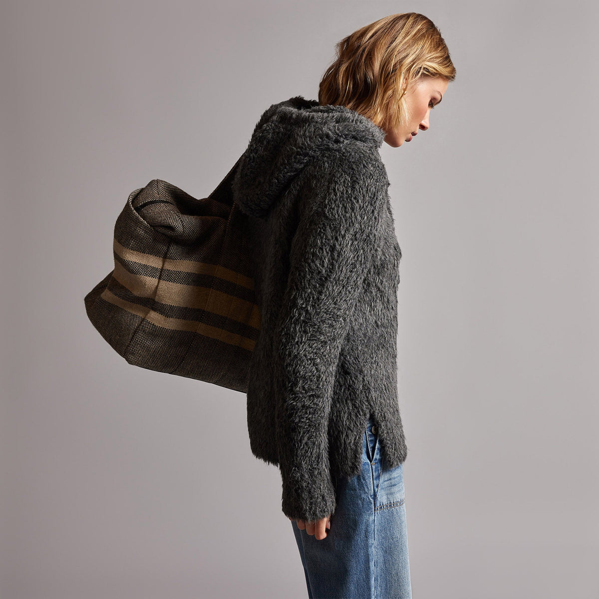 Wool Blend Sherpa Hooded Sweater in Anthracite | James Perse Los Angeles