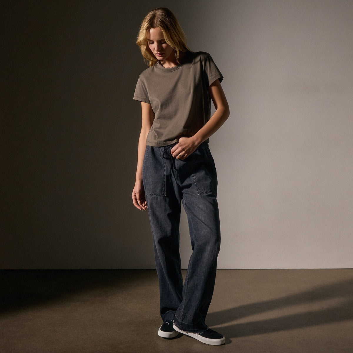 Brushed Elevated Jersey Short Sleeve Tee in Army Green | James Perse Los Angeles