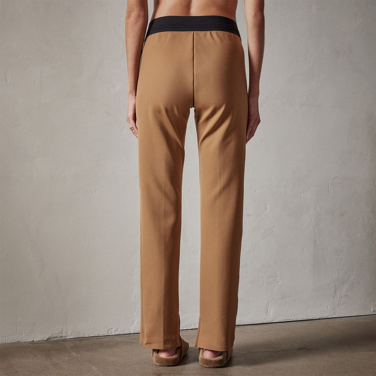 Matte Scuba Slim Fit Pant in Copper | James Perse Los Angeles