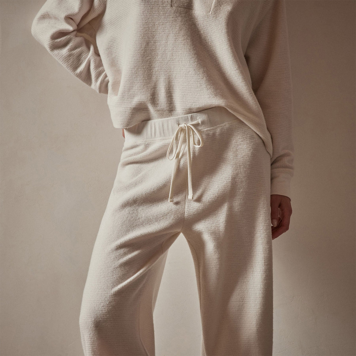 Wide Leg Lounge Pant in Oyster | James Perse Los Angeles