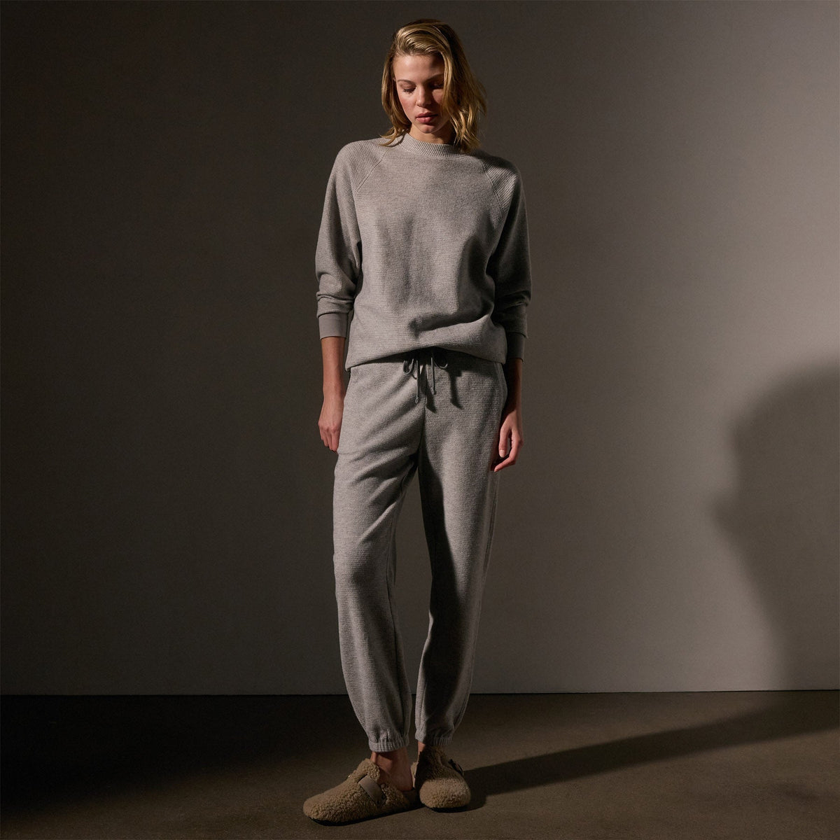 Brushed Thermal Sweat Pant  in Heather Grey | James Perse Los Angeles