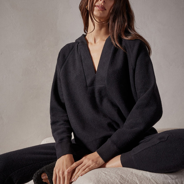 Thermal Knit Split Front Hoody in Black | James Perse Los Angeles