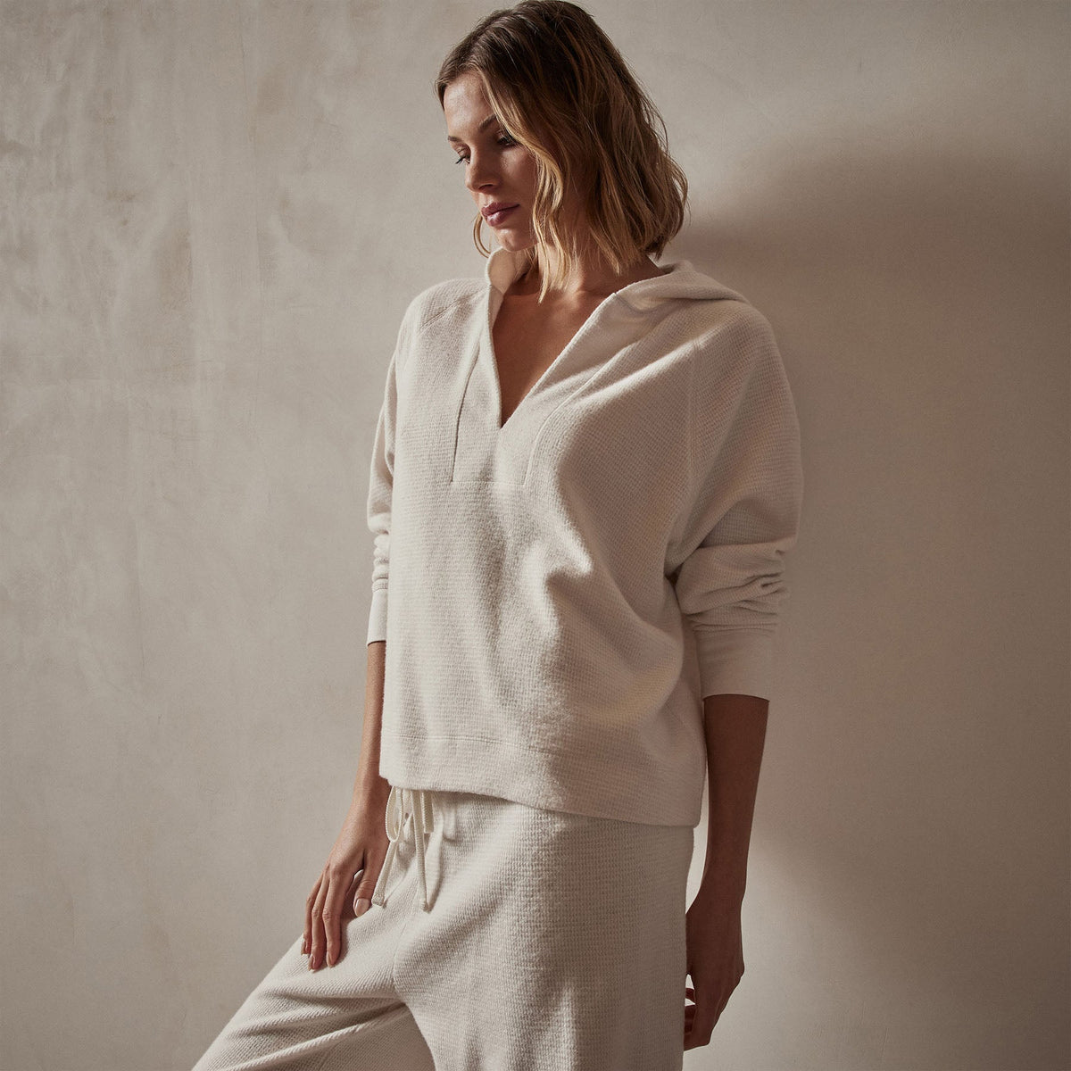 Thermal Knit Split Front Hoodie in Oyster | James Perse Los Angeles
