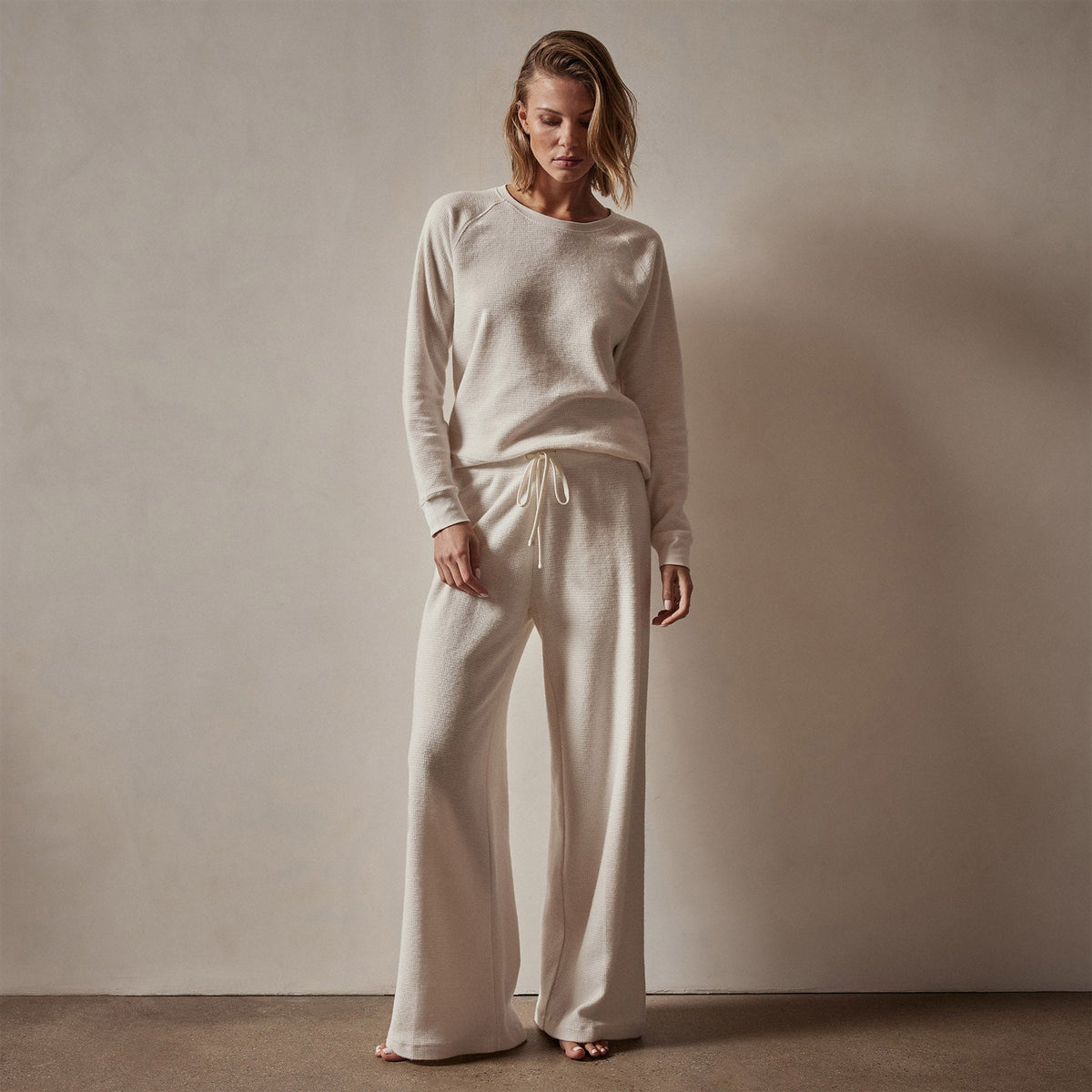 Relaxed Thermal Raglan Top in Oyster | James Perse Los Angeles