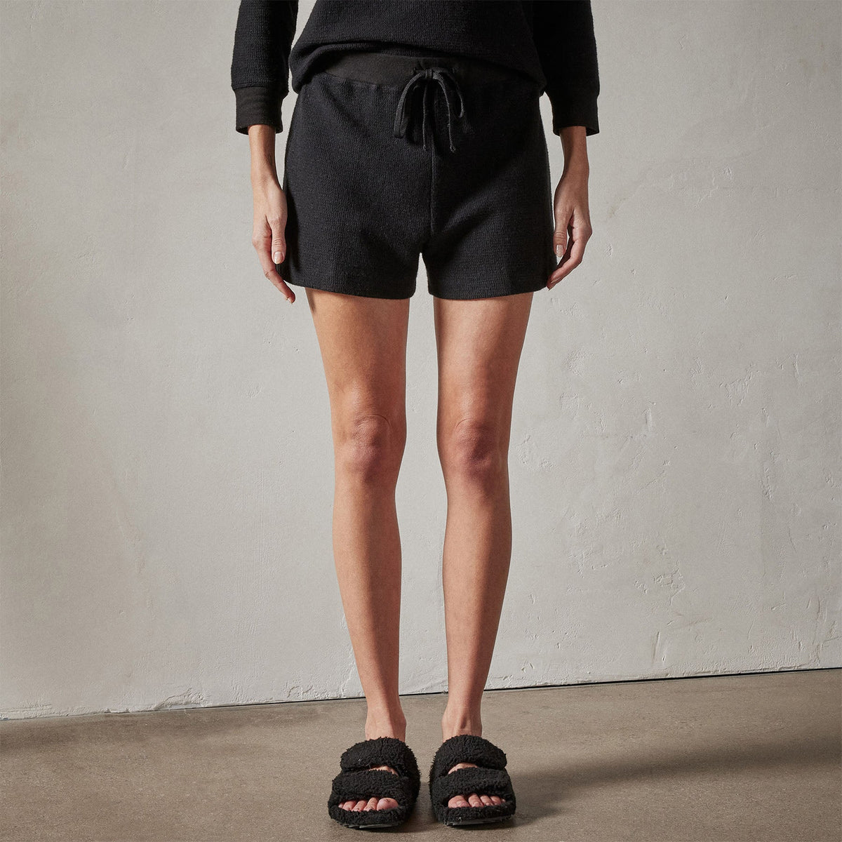 Alpine Thermal Short in Black | James Perse Los Angeles 