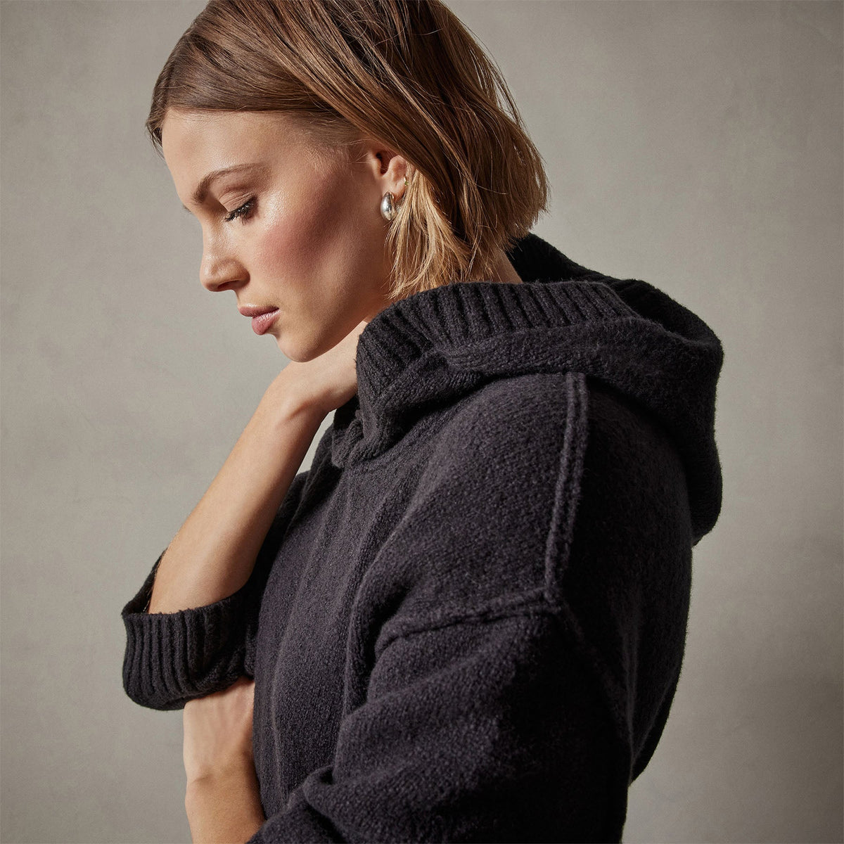 Cotton Cashmere Oversize Hoodie in Black | James Perse Los Angeles
