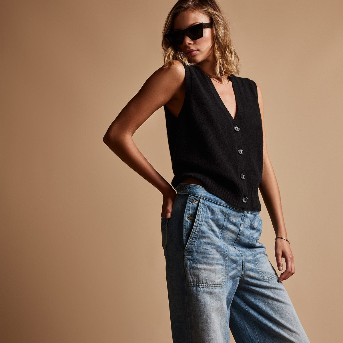 Cotton Chashmere Button Vest in Black | James Perse Los Angeles