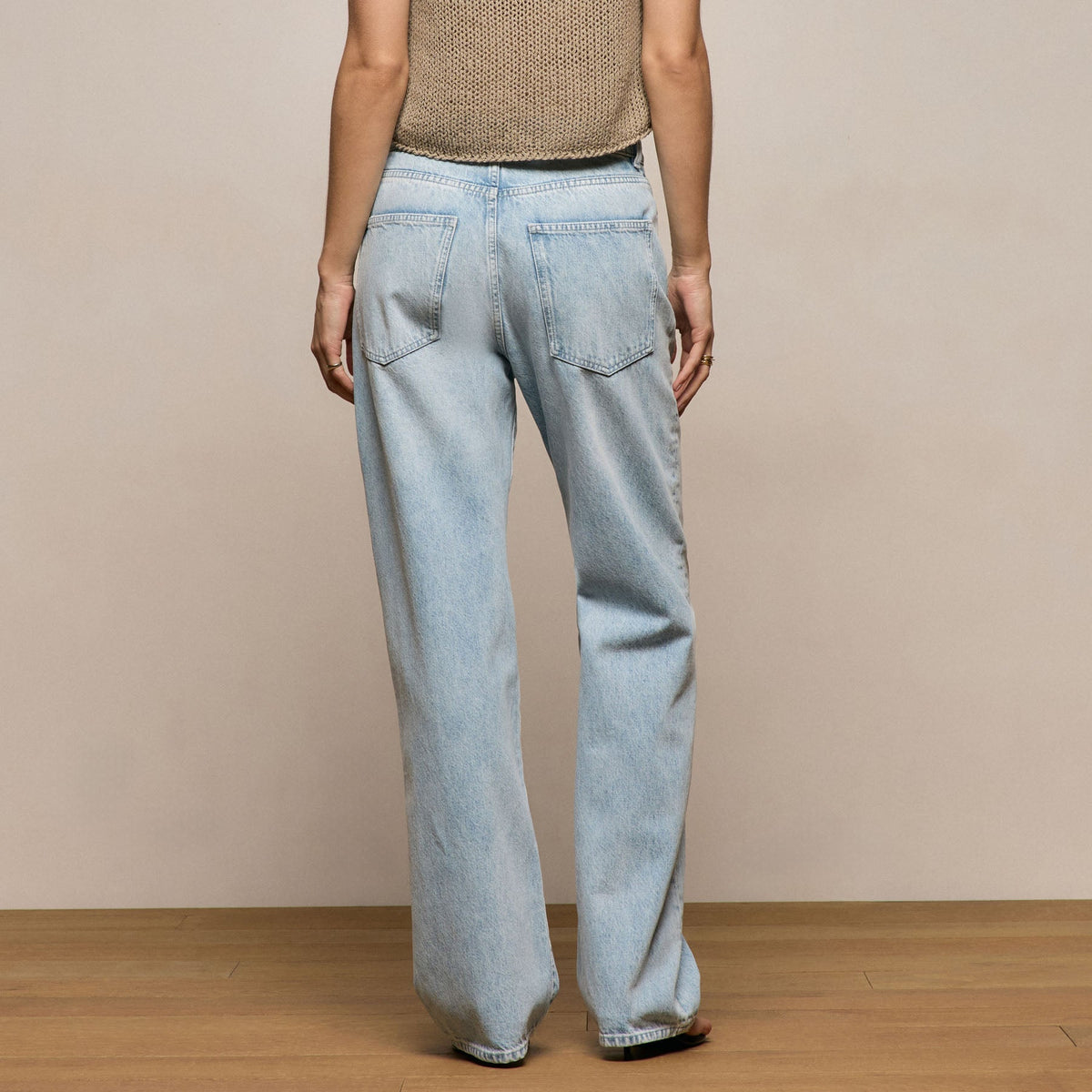Relaxed Fit Jean in Light Blue Wash | James Perse Los Angeles