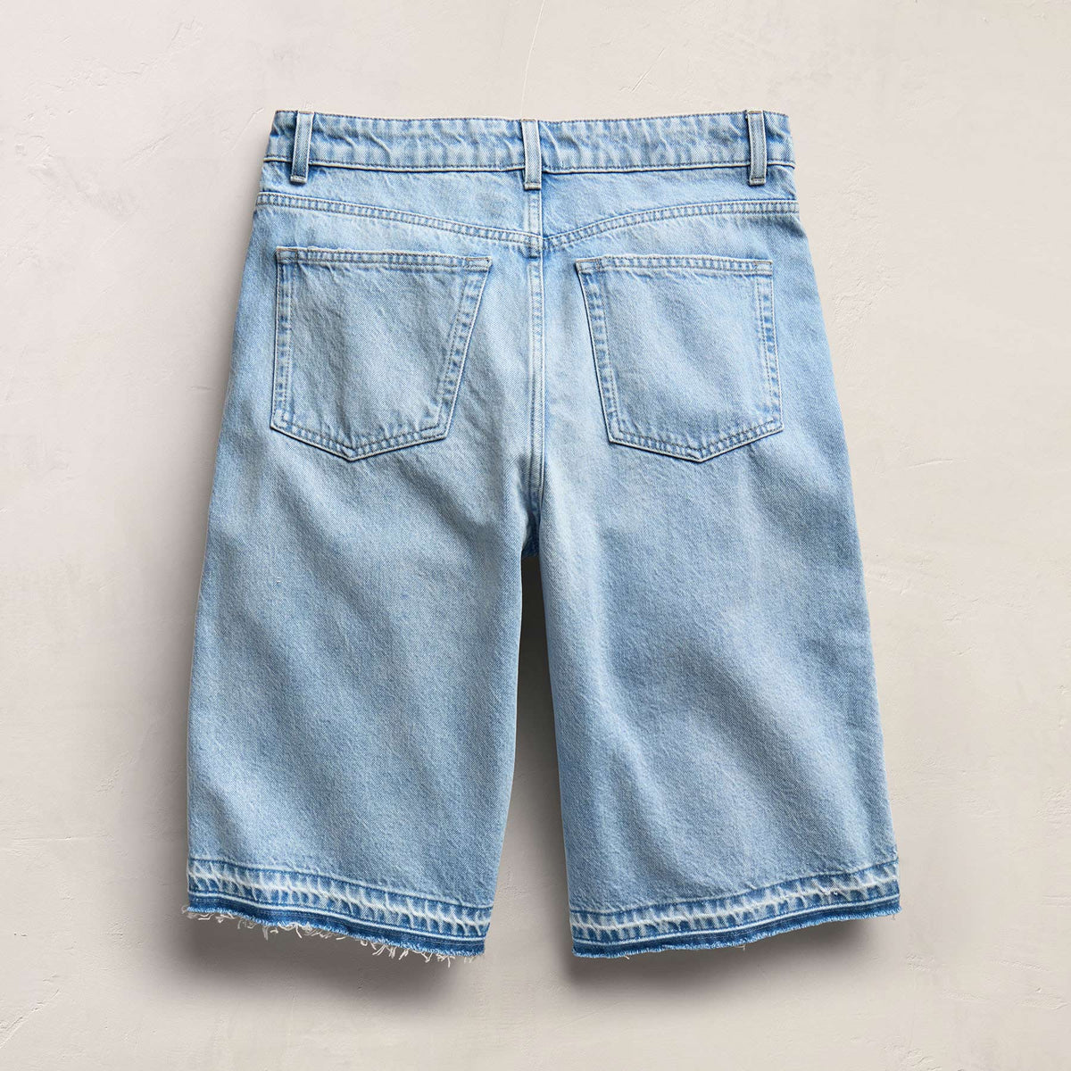 Relaxed Jort in Light Blue Wash | James Perse Los Angeles