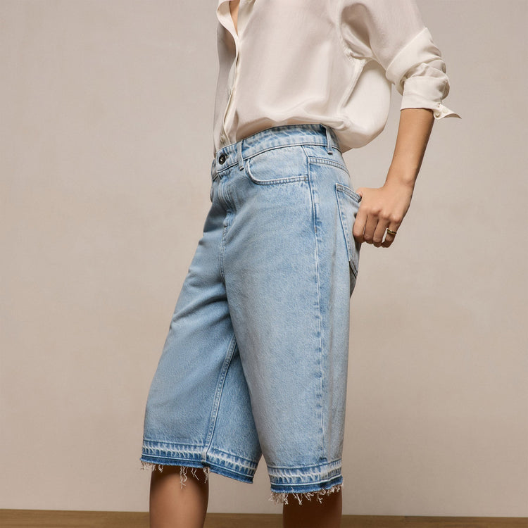 Relaxed Jort in Light Blue Wash | James Perse Los Angeles