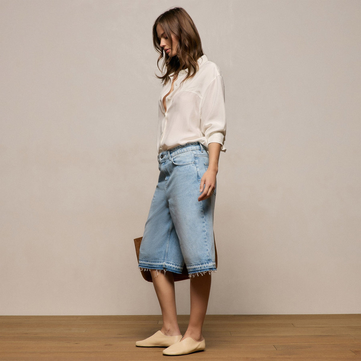 Relaxed Jort in Light Blue Wash | James Perse Los Angeles