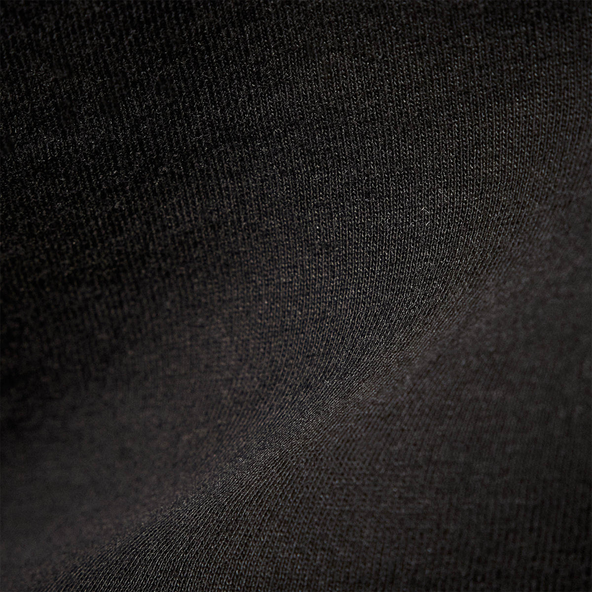 Clean Finish Jersey Shirt in Black | James Perse Los Angeles