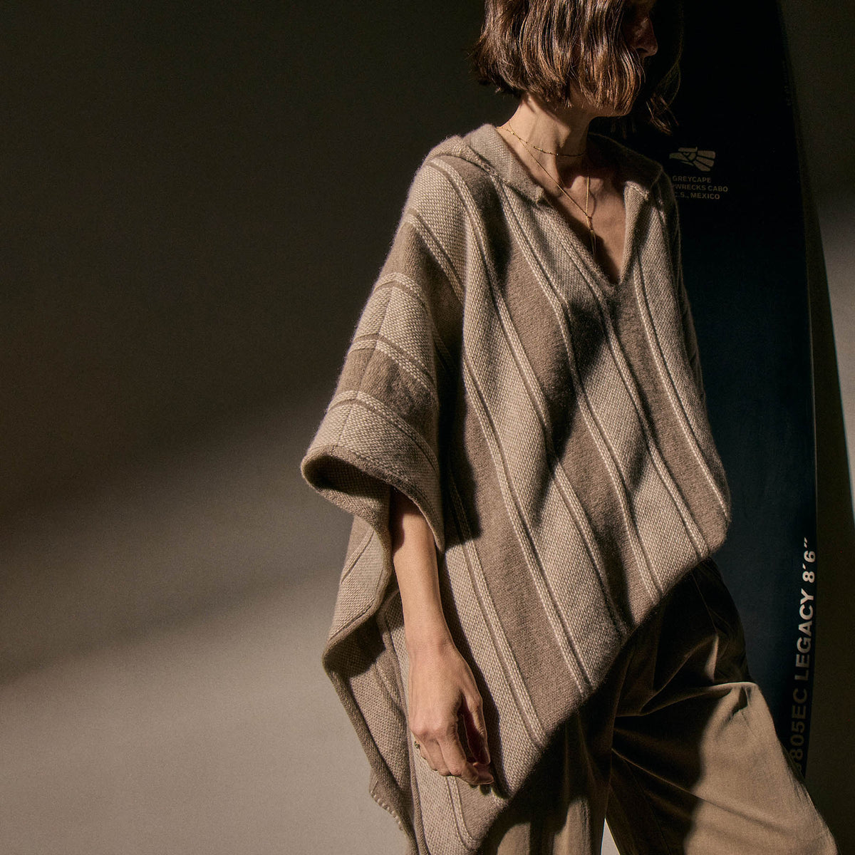 Womens Poncho in Natural Stripe | James Perse Los Angeles