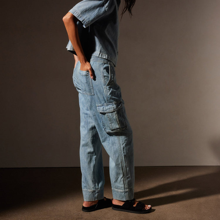 Washed Denim Cargo Pant in Bleach Wash | James Perse in Los Angeles