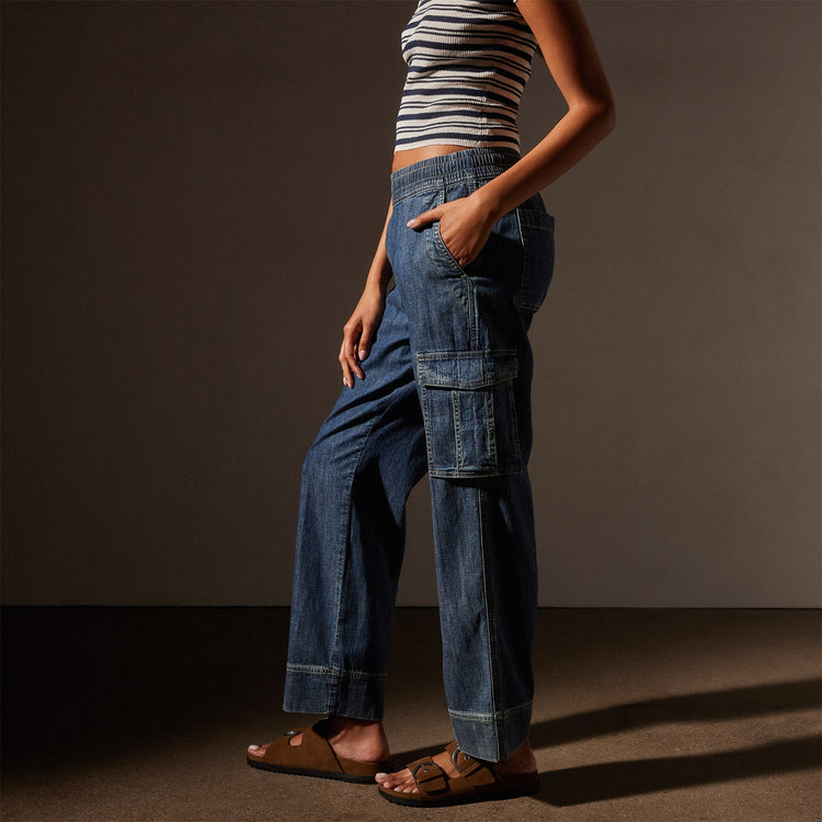 Washed Denim Cargo Pant in Medium Wash | James Perse in Los Angeles