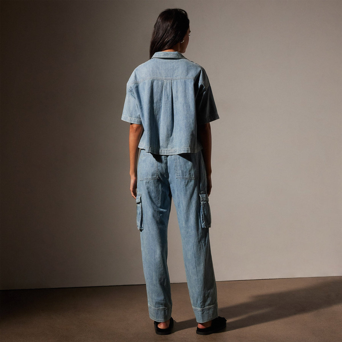 Short Sleeve Crop Denim Shirt in Bleach Wash | James Perse in Los Angeles