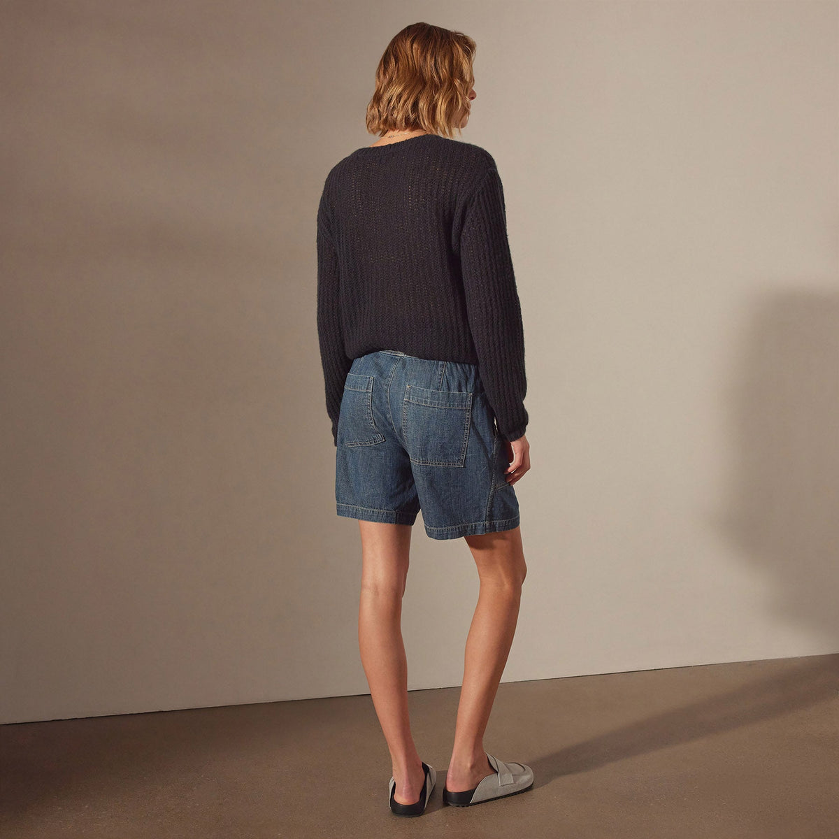 Pull On Denim Short in Medium Wash | James Perse Los Angeles