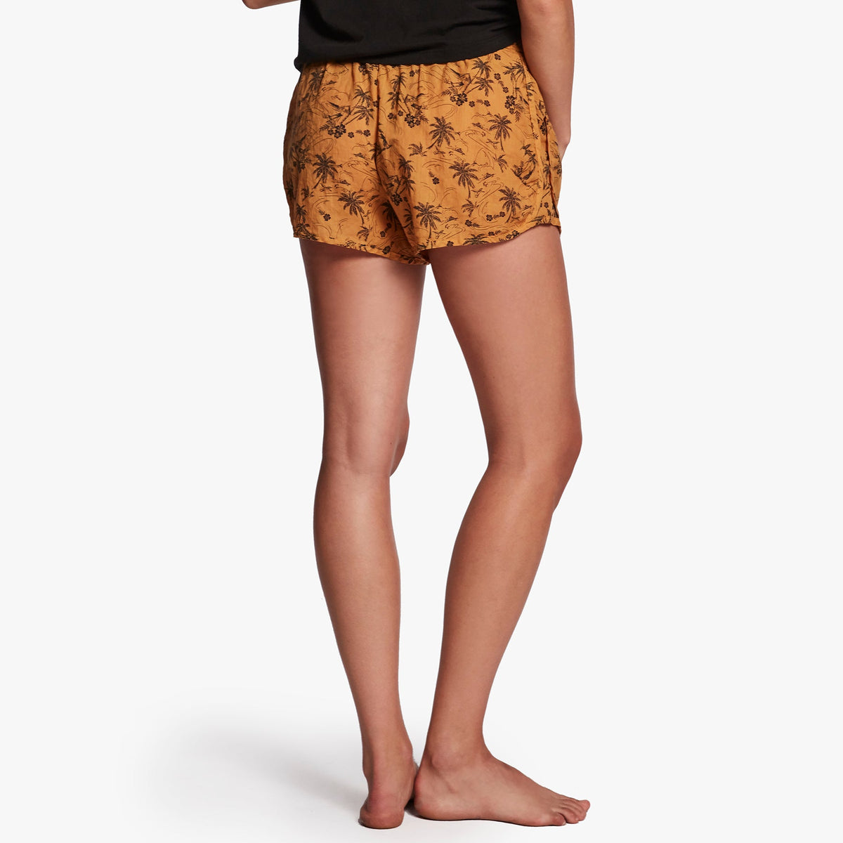 Island Print Dolphin Short In Comet Island Print | James Perse Los Angeles