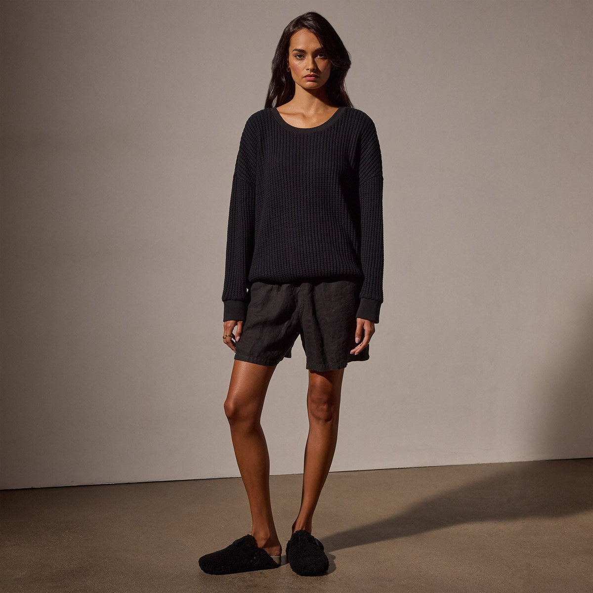 Thermal Sweatshirt in Black | James Perse Los Angeles