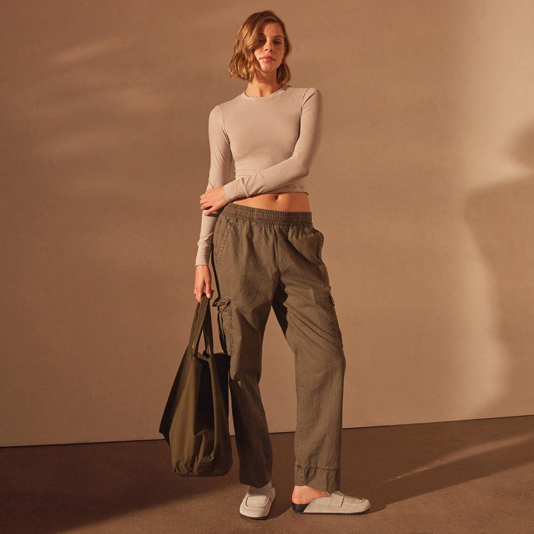 Seersucker Cargo Pant in Army Green Pigment | James Perse Los Angeles