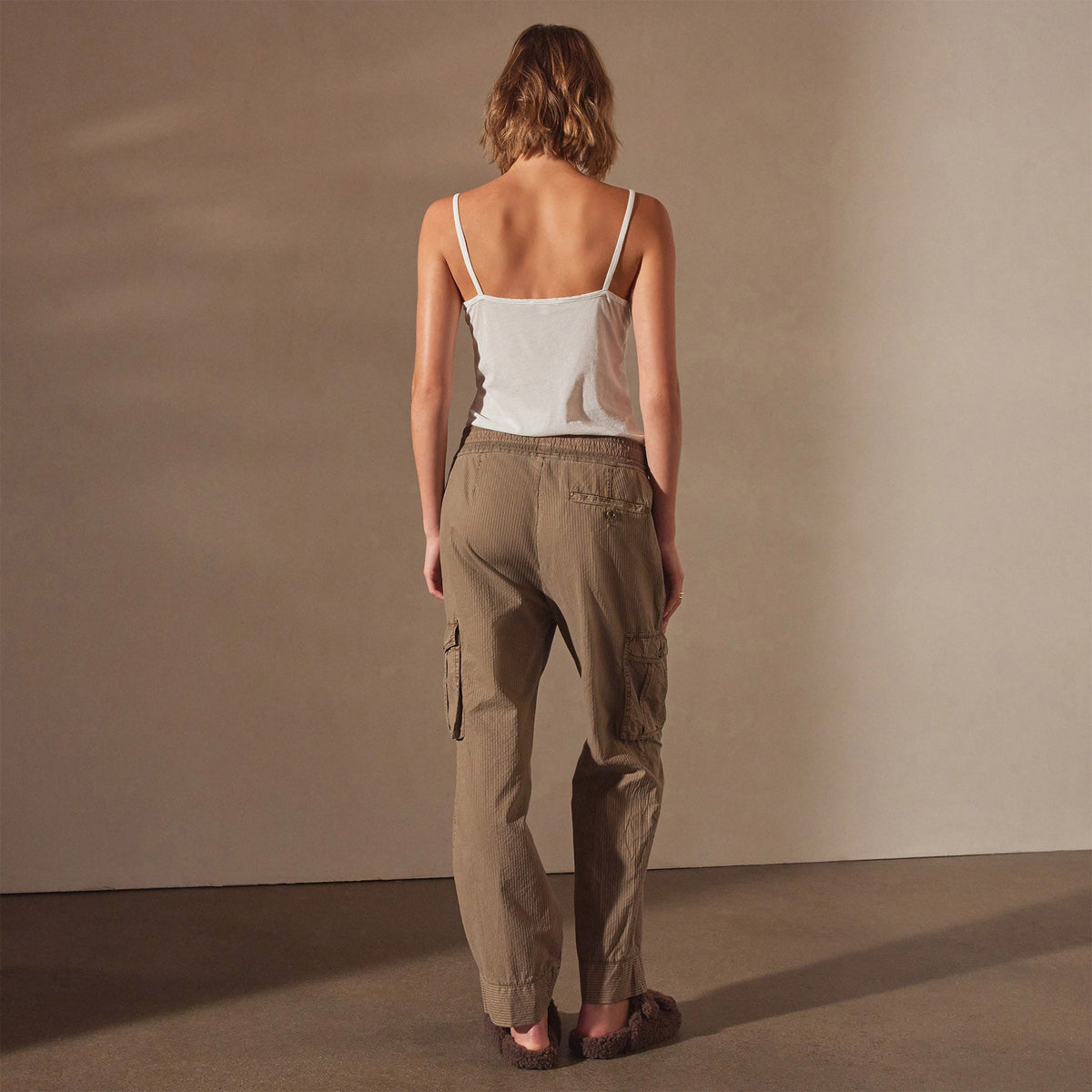 Seersucker Cargo Pant in Cashew Pigment | James Perse Los Angeles