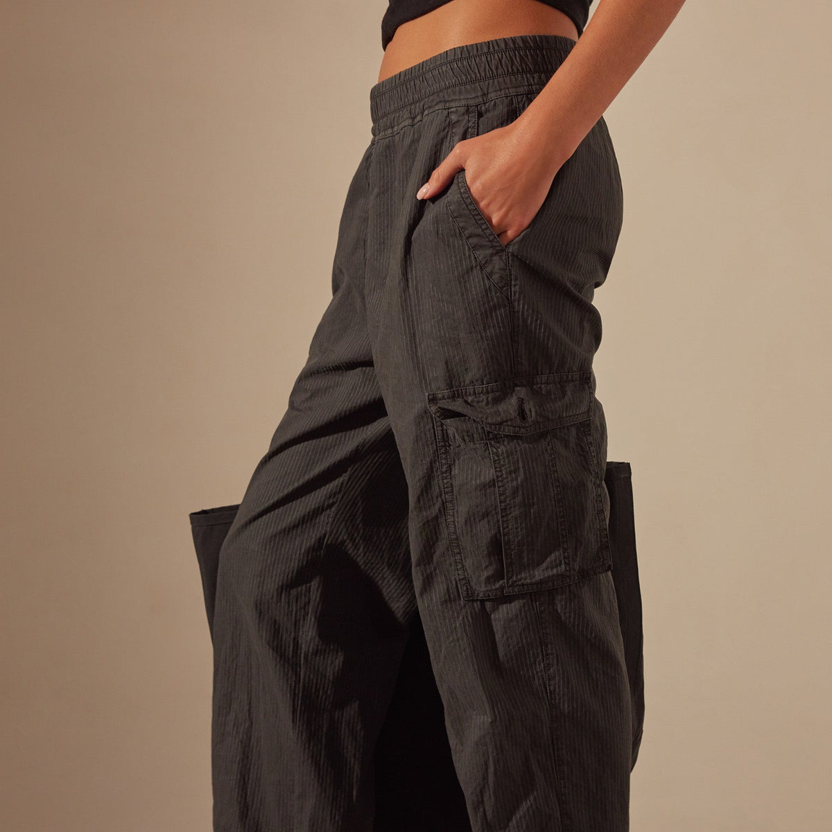 Seersucker Cargo Pant in Magma Pigment | James Perse Los Angeles