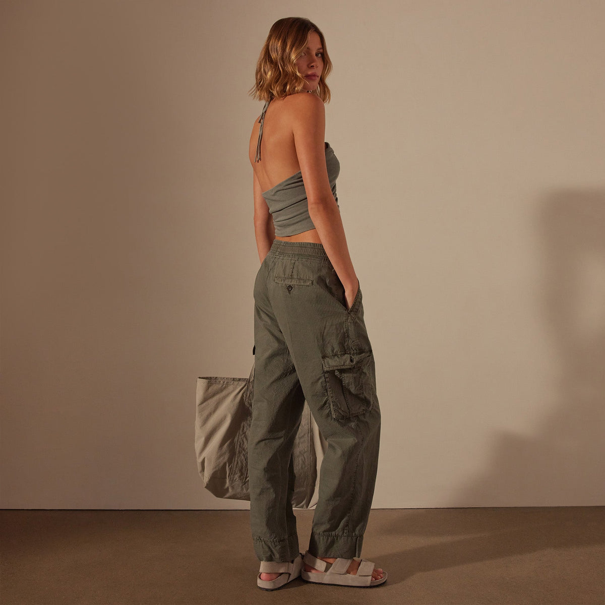 Seersucker Cargo Pant in Palm Pigment | James Perse Los Angeles