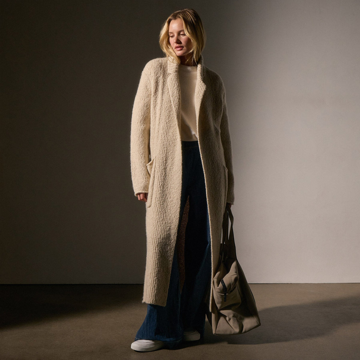 Cashmere Double Breasted Coat in Biscotti | James Perse Los Angeles