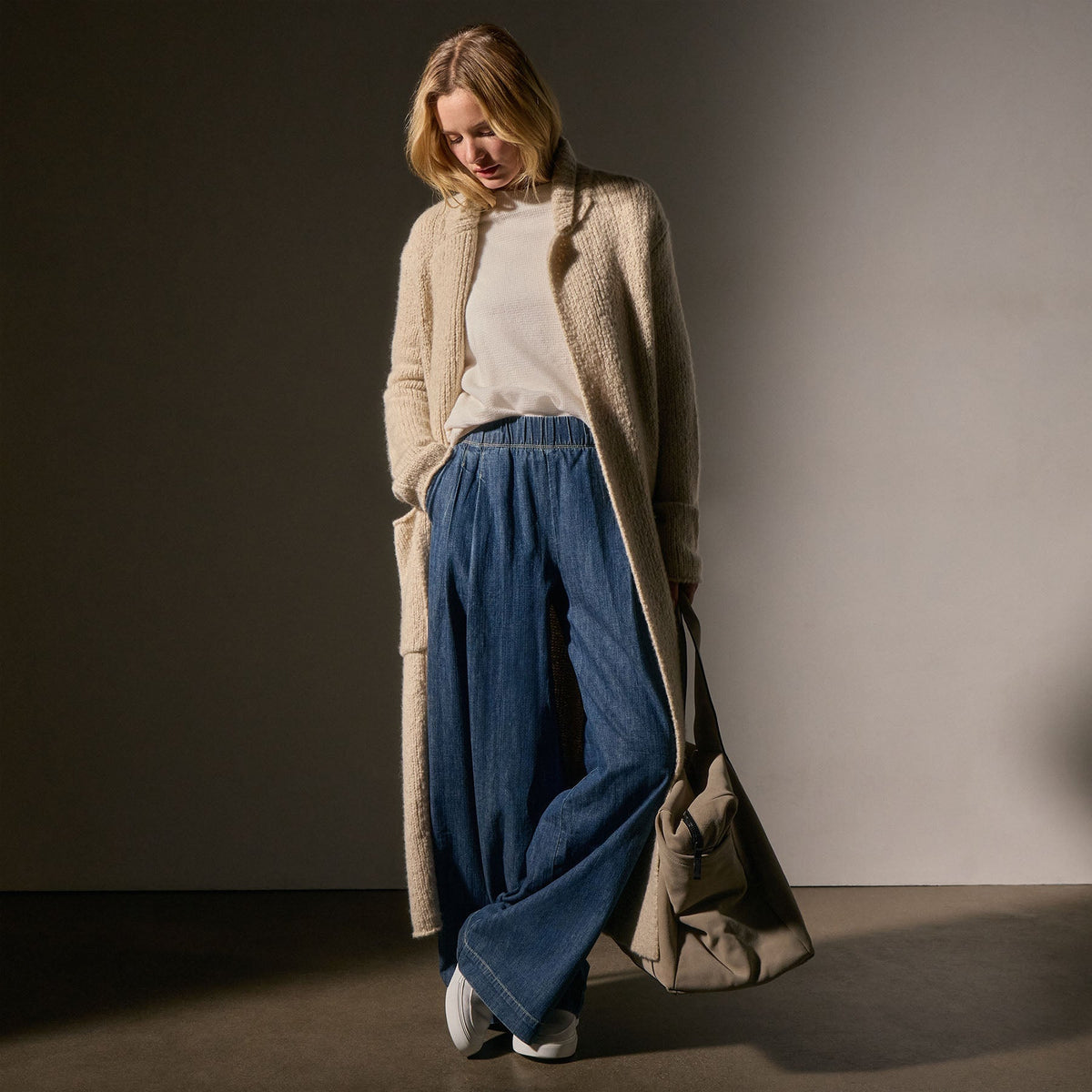 Cashmere Double Breasted Coat in Biscotti | James Perse Los Angeles