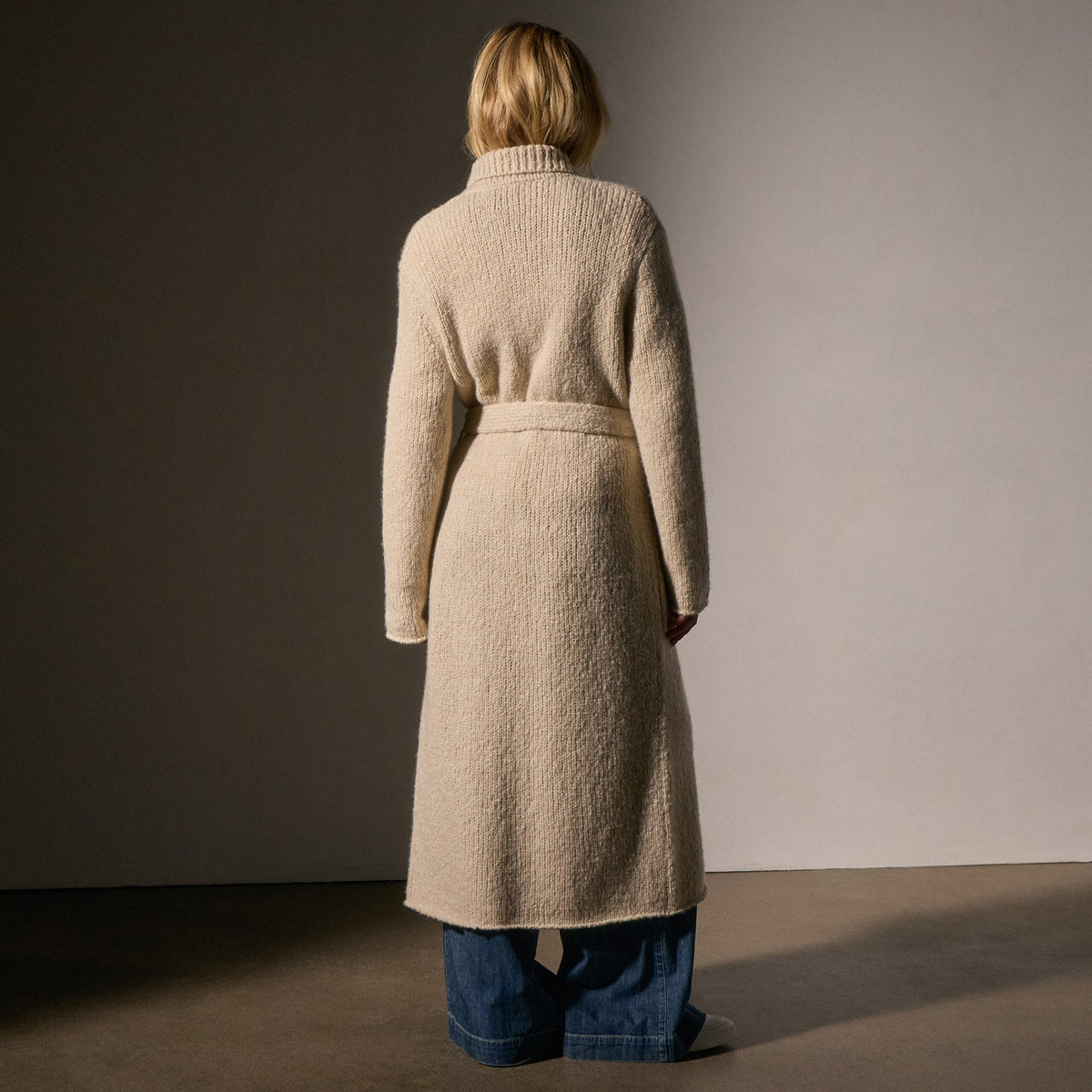 Cashmere Double Breasted Coat in Biscotti | James Perse Los Angeles