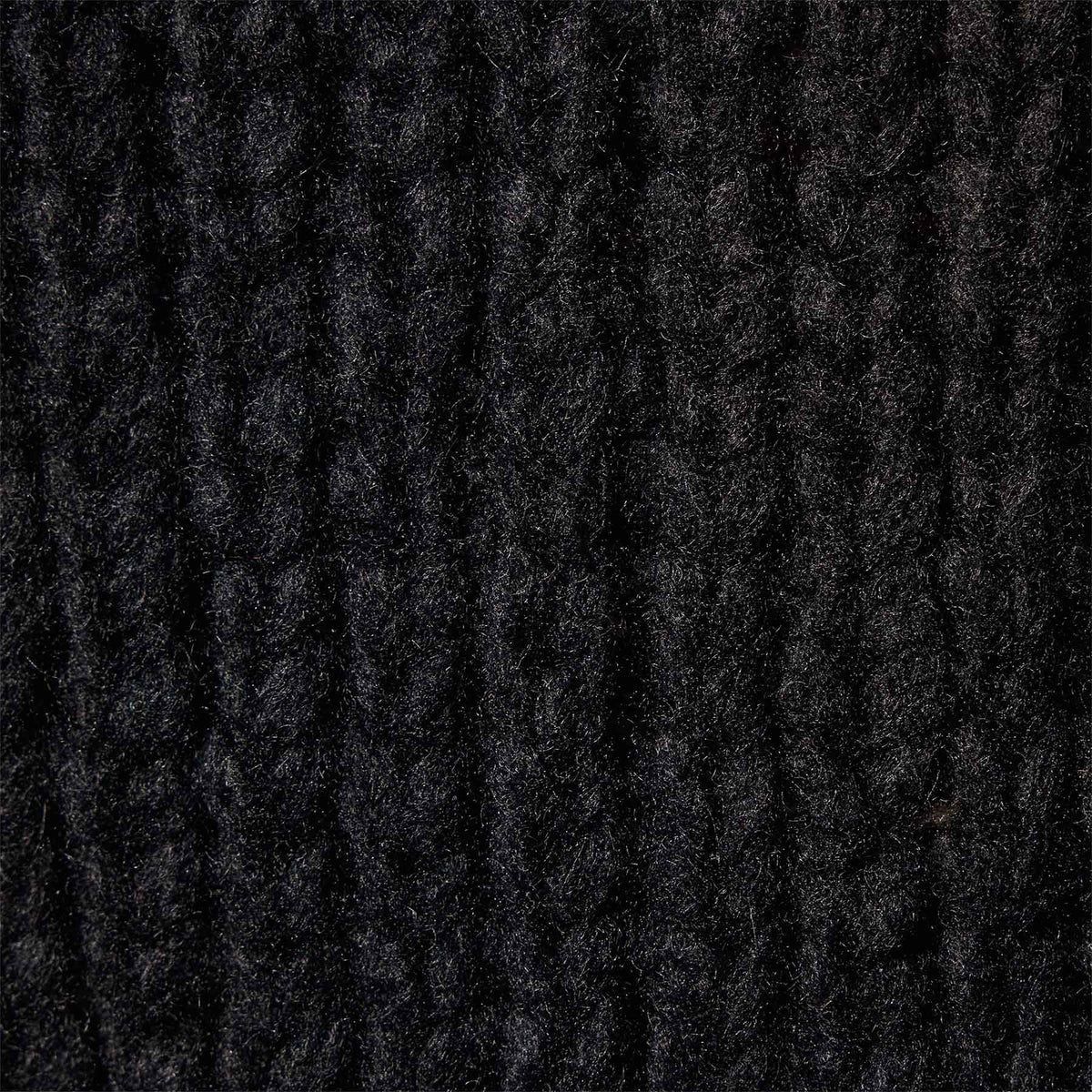 Low Gauge Cashmere Crew  in Black | James Perse Los Angeles