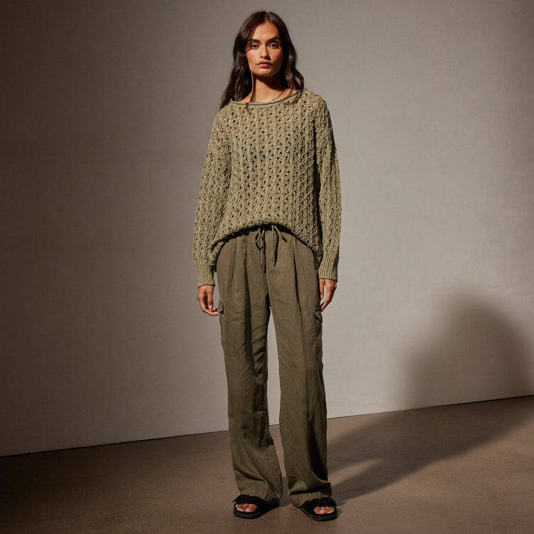 Cotton Twill Pleated Cargo in Trooper Pigment | James Perse Los Angeles