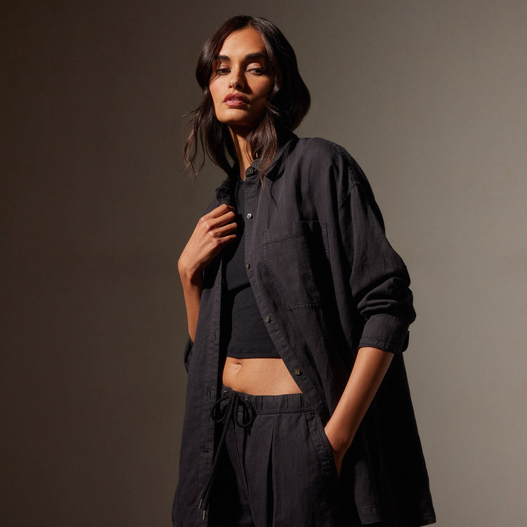 Cotton Twill Tunic Shirt in Black | James Perse Los Angeles