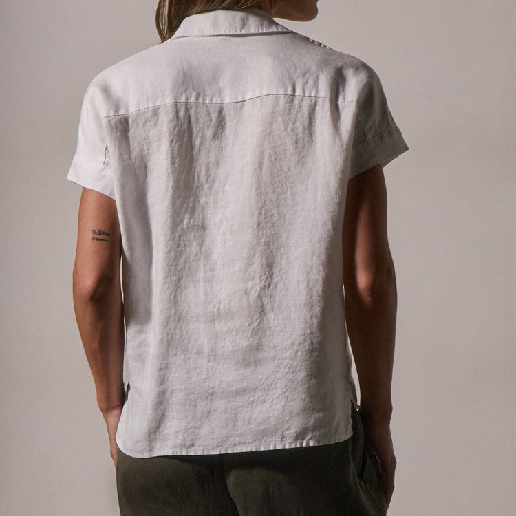 Short Sleeve Linen Shirt in White | James Perse Los Angeles