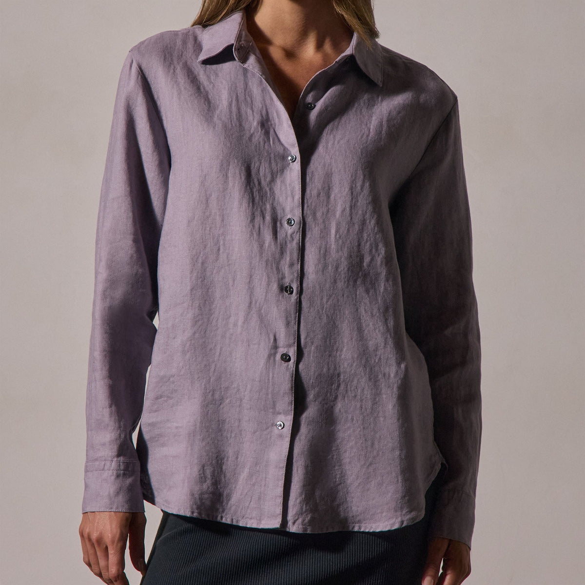 Linen Shirt in Iris | James Perse Los Angeles