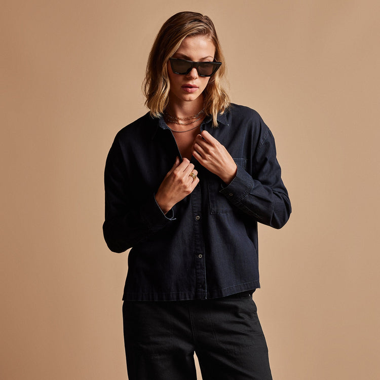 Cropped Boxy Denim Shirt in Blue Black | James Perse Los Angeles