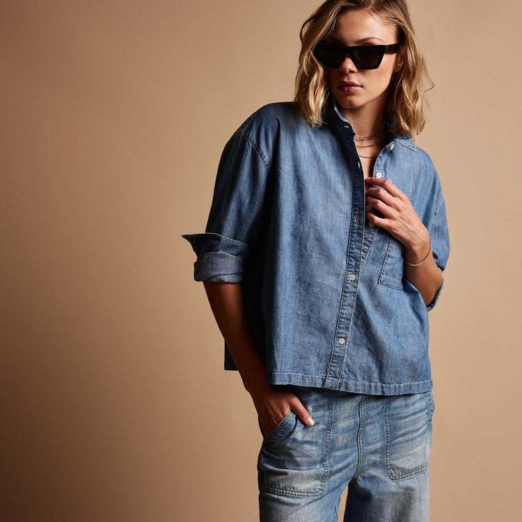 Cropped Boxy Denim Shirt in Light Wash | James Perse Los Angeles