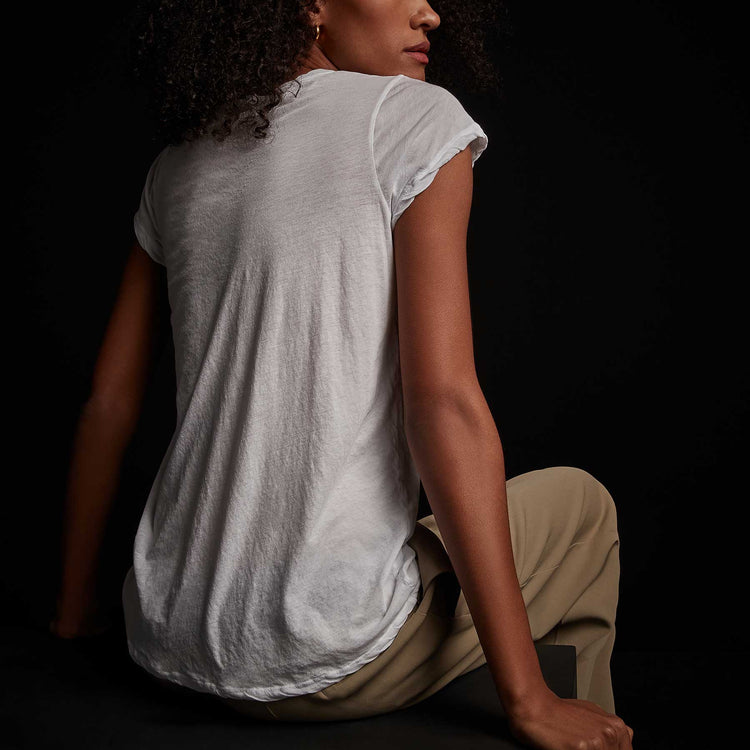 High Gauge Deep V Tee in White | James Perse Los Angeles