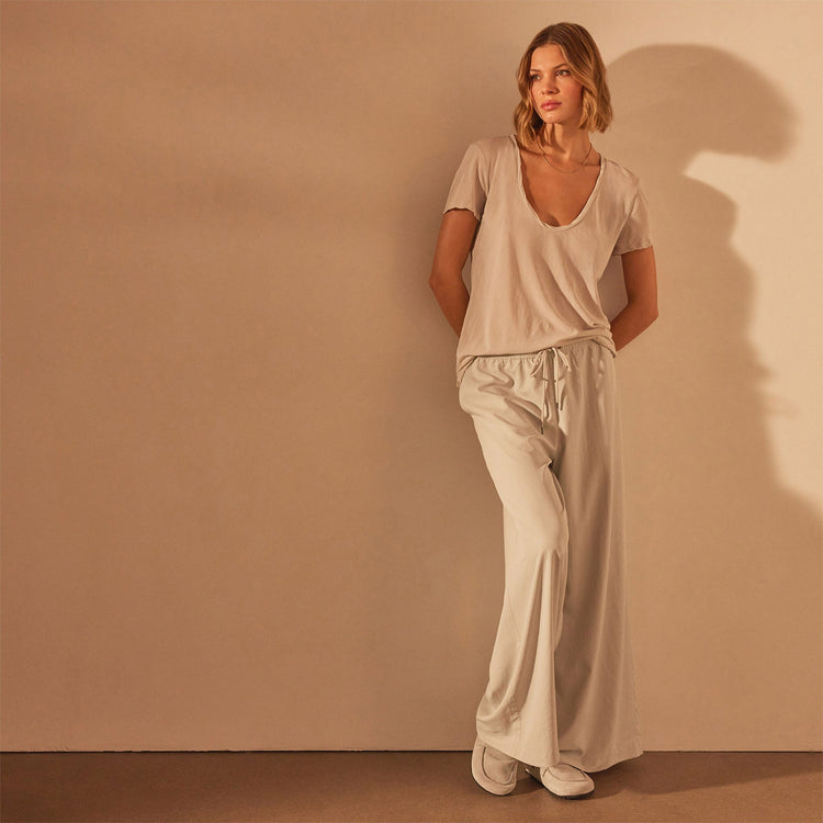 Stretch Jersey Short Sleeve in Salt | James Perse Los Angeles