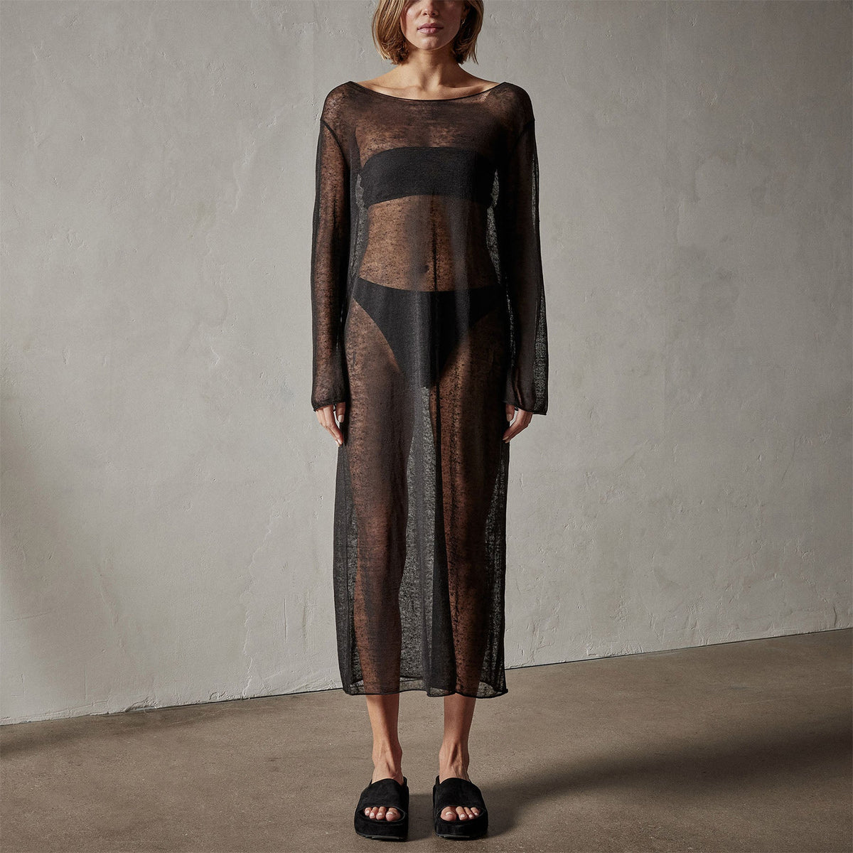 Soleil Linen Caftan in Black | James Perse Los Angeles